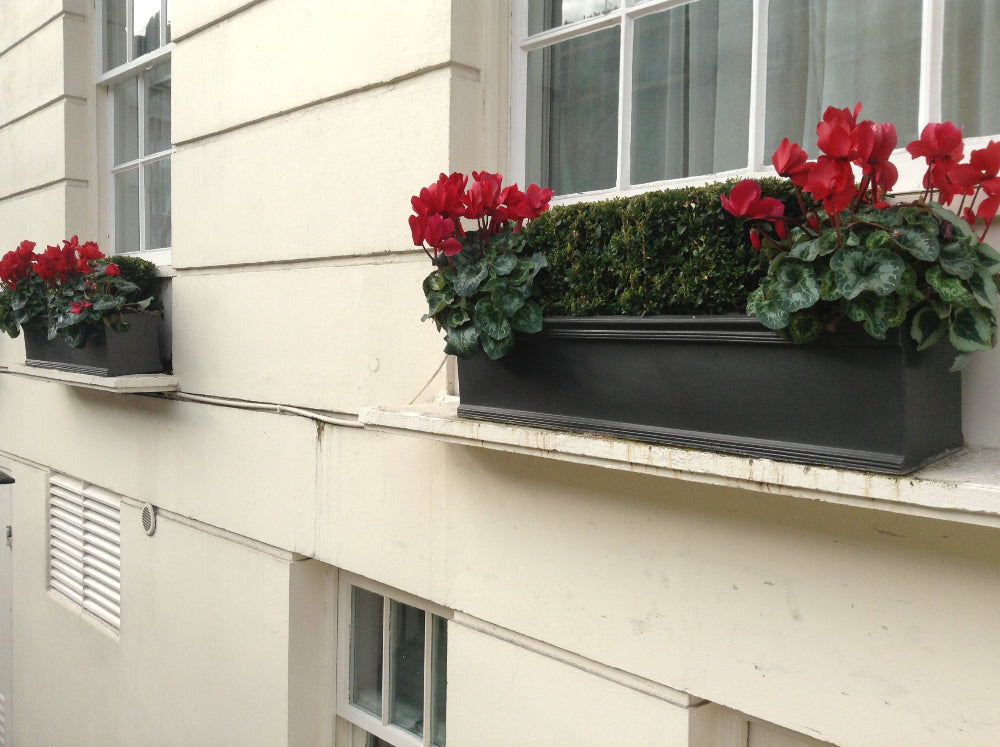 Chelsea Window Box Faux Lead Planter – Verti Green
